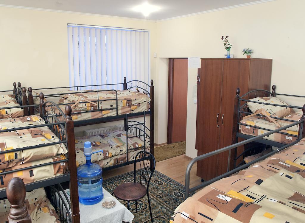 Niko Hostel 利沃夫 客房 照片